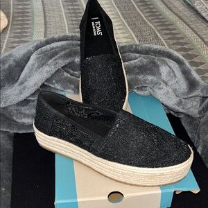 TOMS Women’s Valencia Platform Natural Crochet Lace Espadrilles Sz 8.5 US